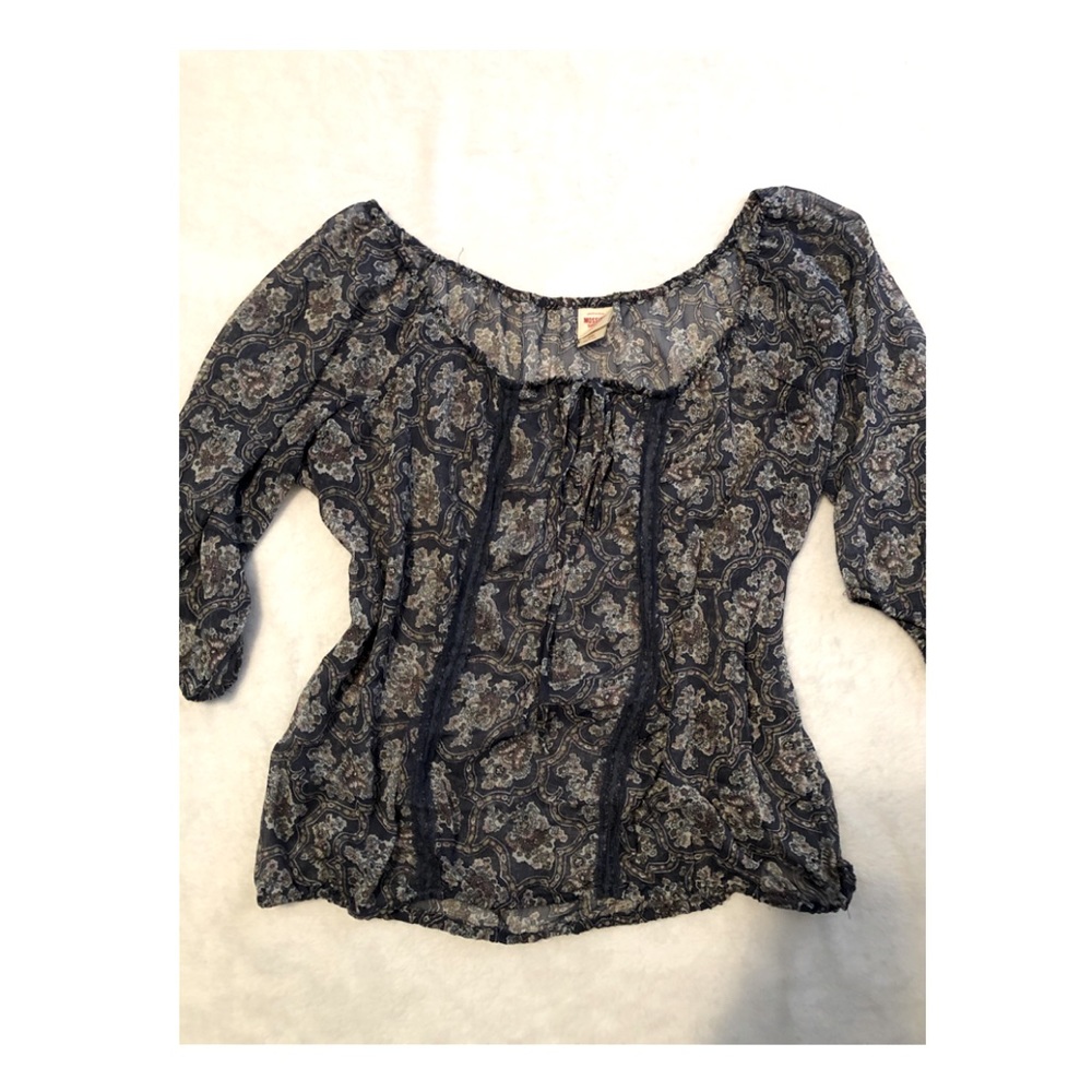 Mossimo Supply Co. top